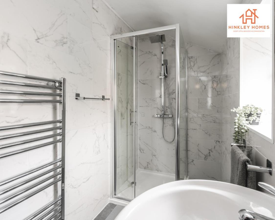 Stylish Home: Free Wifi & Parking By Hinkley Homes