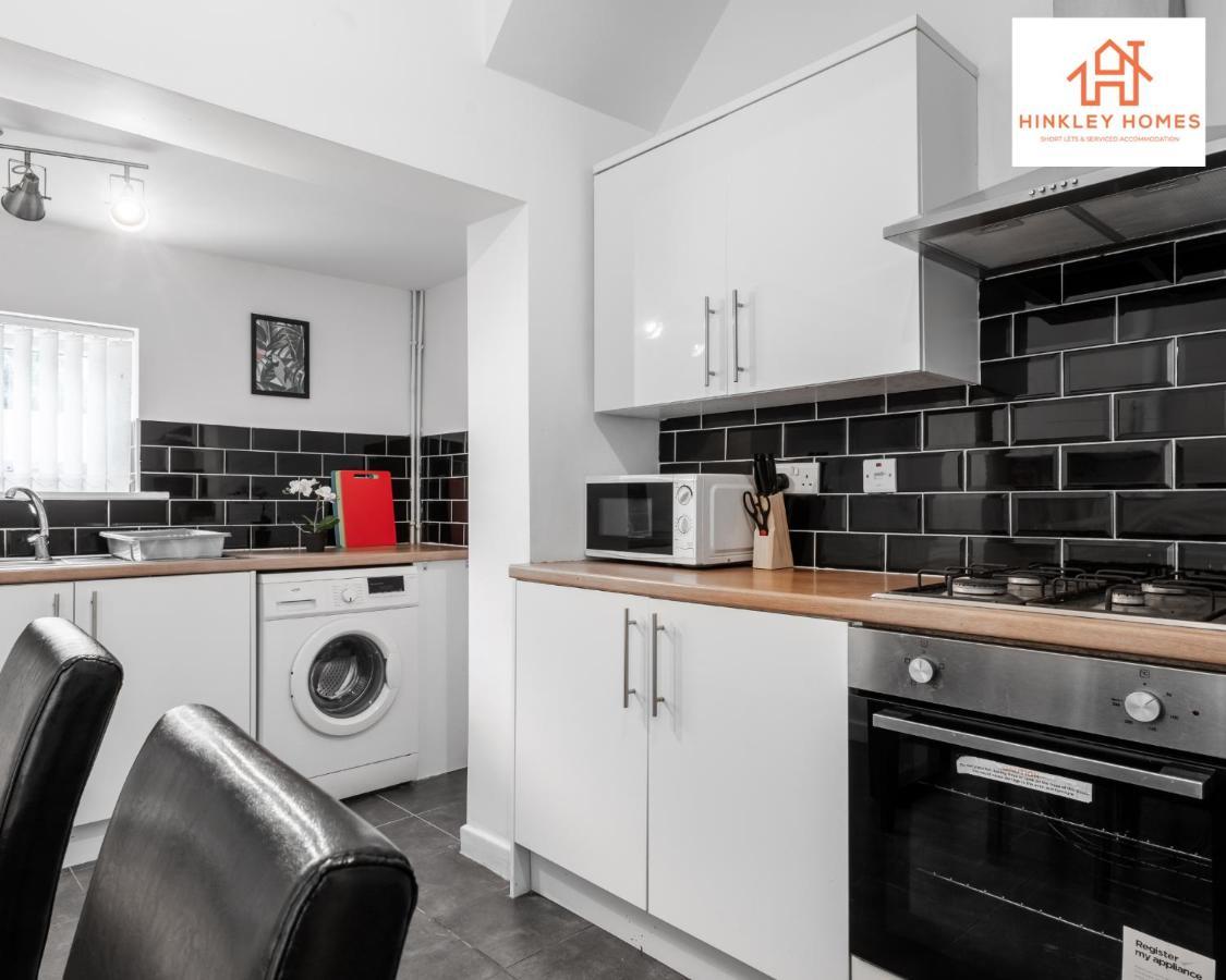 Apartment Stylish Home: Free Wifi & Parking By Hinkley Homes Liverpool
